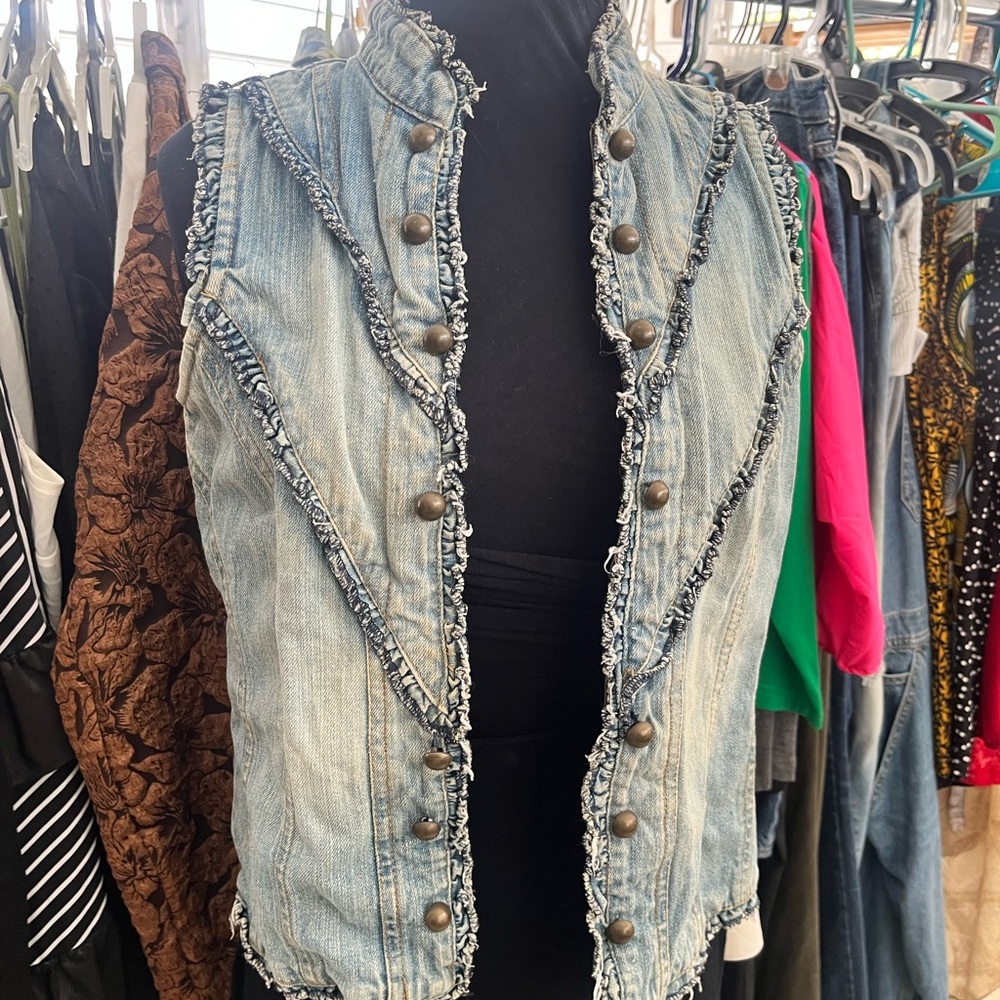 Frayed Denim Vest with Button Accents